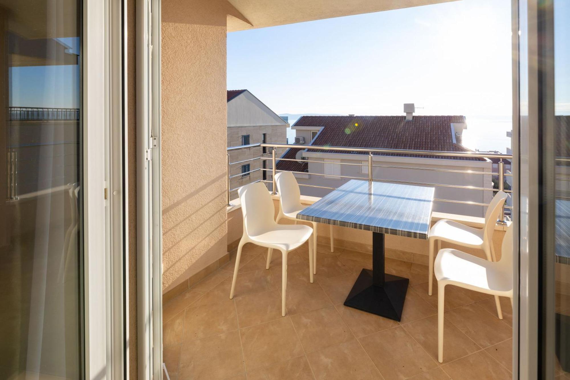 Apartment Domo Makarska Exterior photo