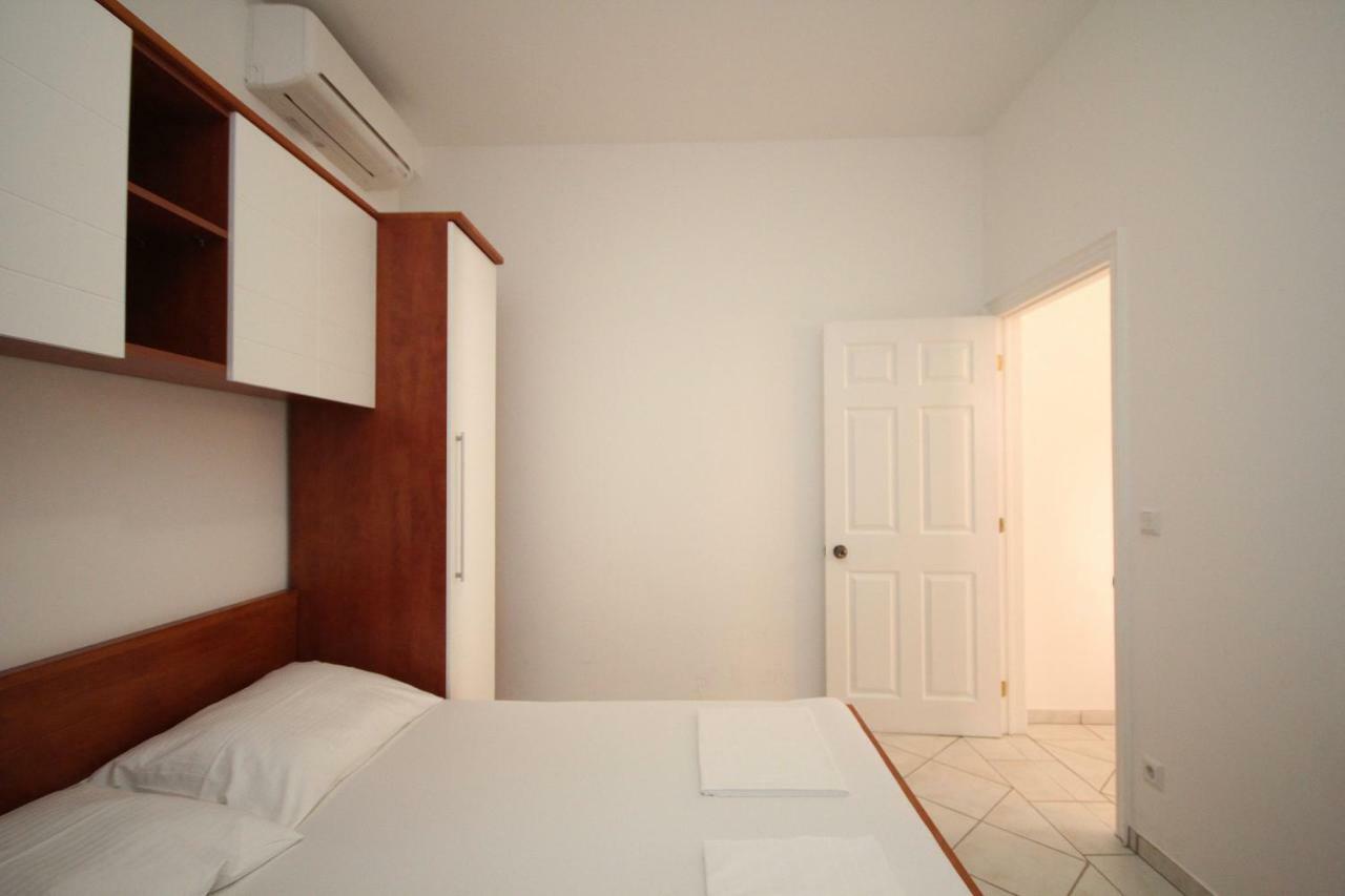 Apartment Domo Makarska Exterior photo