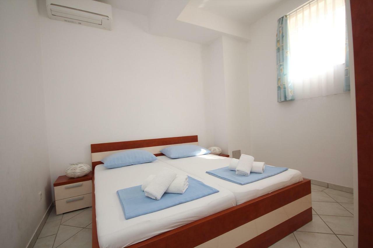 Apartment Domo Makarska Exterior photo